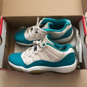 Air Jordan 11 Retro Low Aqua GS